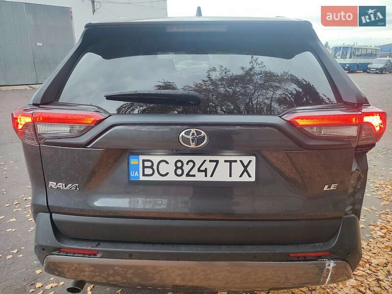 Внедорожник / Кроссовер Toyota RAV4 2020 в Ровно фото 4 Внедорожник / Кроссовер Toyota RAV4 2020 в Ровно