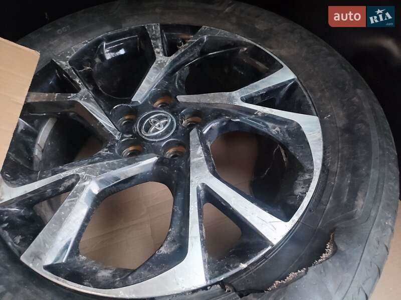 Внедорожник / Кроссовер Toyota RAV4 2020 в Ровно фото 12 Внедорожник / Кроссовер Toyota RAV4 2020 в Ровно