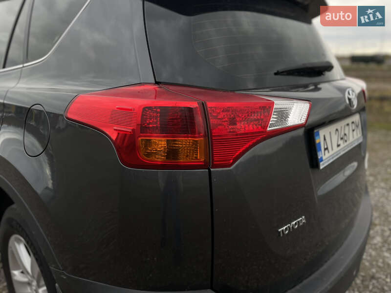 Внедорожник / Кроссовер Toyota RAV4 2012 в Львове