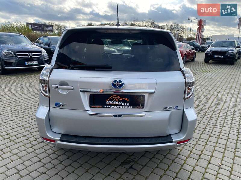 Внедорожник / Кроссовер Toyota RAV4 2012 в Львове