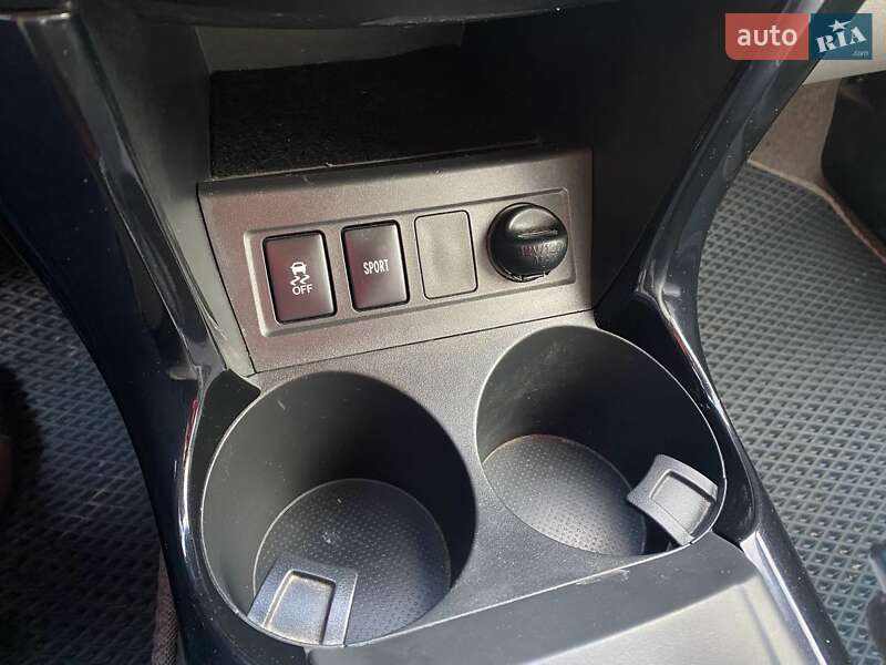 Внедорожник / Кроссовер Toyota RAV4 2012 в Львове