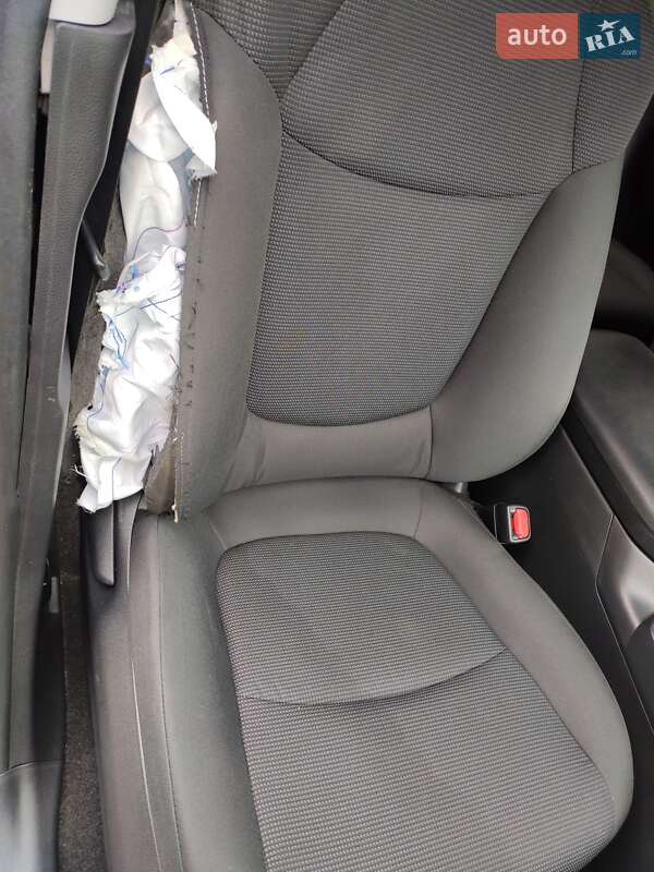 Внедорожник / Кроссовер Toyota RAV4 2020 в Ровно фото 36 Внедорожник / Кроссовер Toyota RAV4 2020 в Ровно