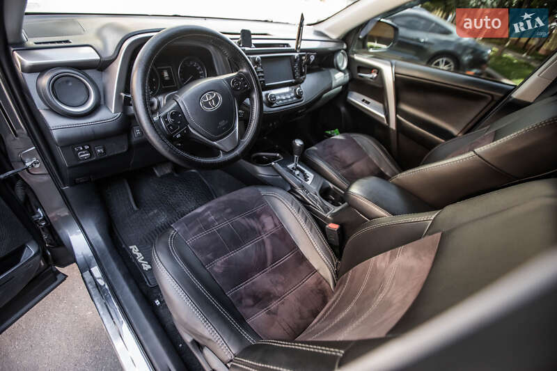 Внедорожник / Кроссовер Toyota RAV4 2017 в Киеве фото 8 Внедорожник / Кроссовер Toyota RAV4 2017 в Киеве