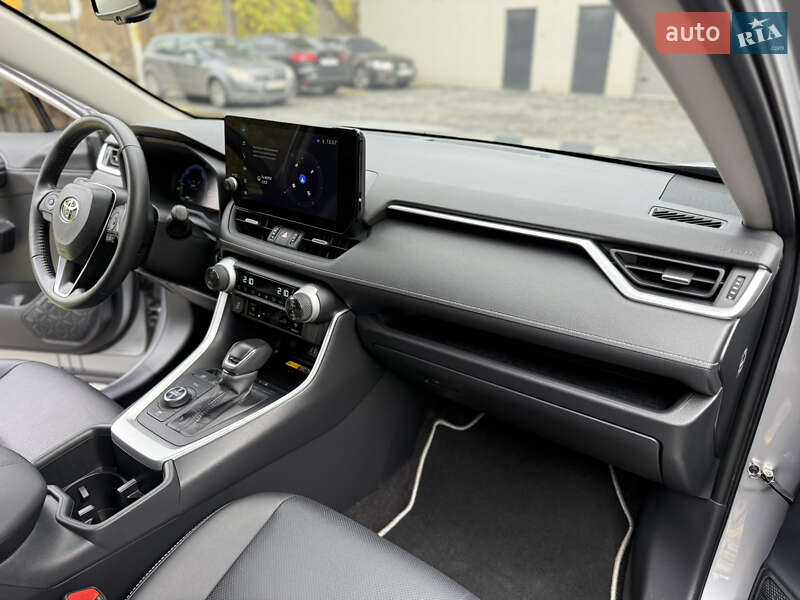 Внедорожник / Кроссовер Toyota RAV4 2023 в Днепре фото 10 Внедорожник / Кроссовер Toyota RAV4 2023 в Днепре
