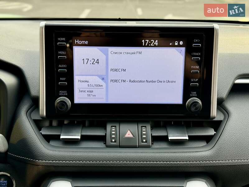 Внедорожник / Кроссовер Toyota RAV4 2019 в Киеве фото 52 Внедорожник / Кроссовер Toyota RAV4 2019 в Киеве