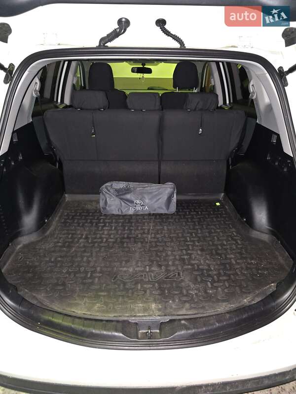 Внедорожник / Кроссовер Toyota RAV4 2017 в Костополе фото 21 Внедорожник / Кроссовер Toyota RAV4 2017 в Костополе