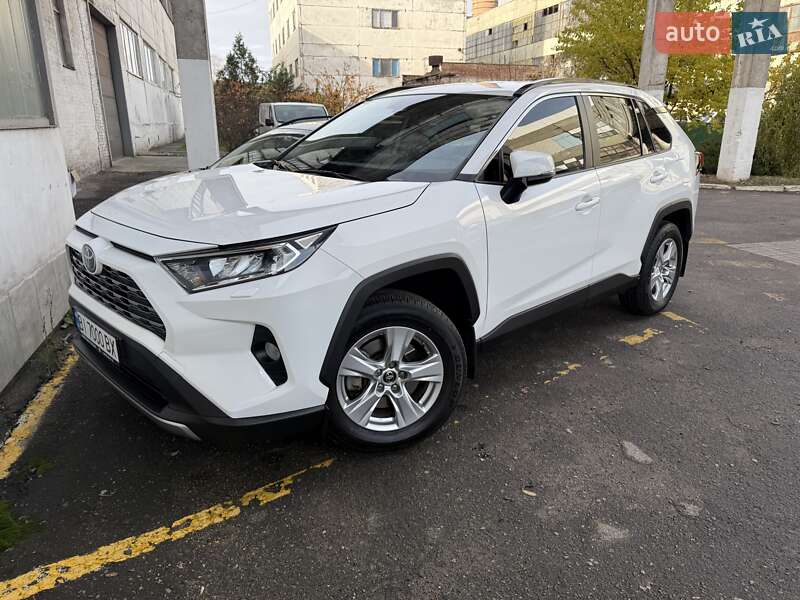 Toyota RAV4 2021