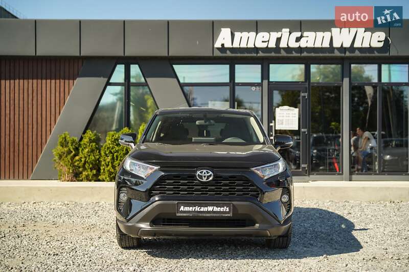 Позашляховик / Кросовер Toyota RAV4 2020 в Чернівцях фото 2 Позашляховик / Кросовер Toyota RAV4 2020 в Чернівцях
