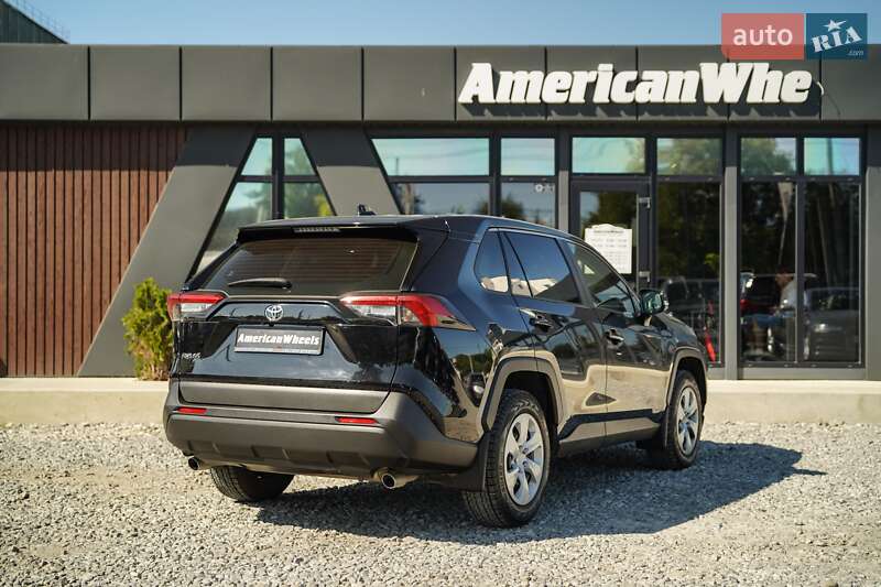 Позашляховик / Кросовер Toyota RAV4 2020 в Чернівцях фото 5 Позашляховик / Кросовер Toyota RAV4 2020 в Чернівцях