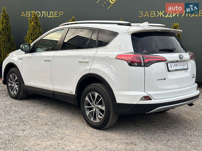 Позашляховик / Кросовер Toyota RAV4 2016 в Одесі фото 13 Позашляховик / Кросовер Toyota RAV4 2016 в Одесі