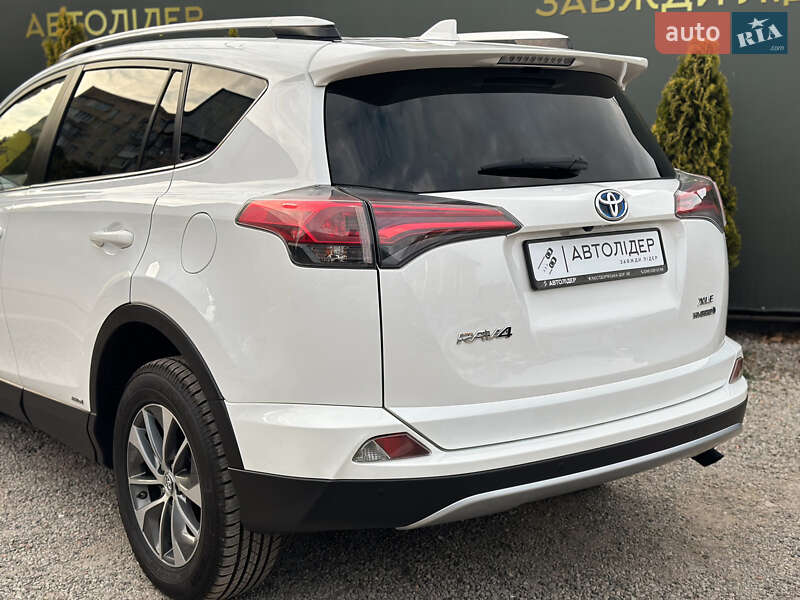 Позашляховик / Кросовер Toyota RAV4 2016 в Одесі фото 15 Позашляховик / Кросовер Toyota RAV4 2016 в Одесі
