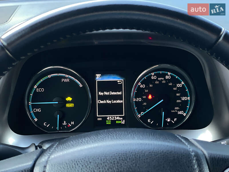 Позашляховик / Кросовер Toyota RAV4 2016 в Одесі фото 30 Позашляховик / Кросовер Toyota RAV4 2016 в Одесі