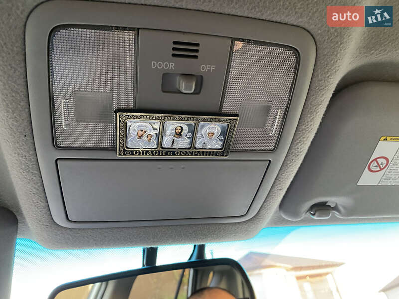 Позашляховик / Кросовер Toyota RAV4 2012 в Києві