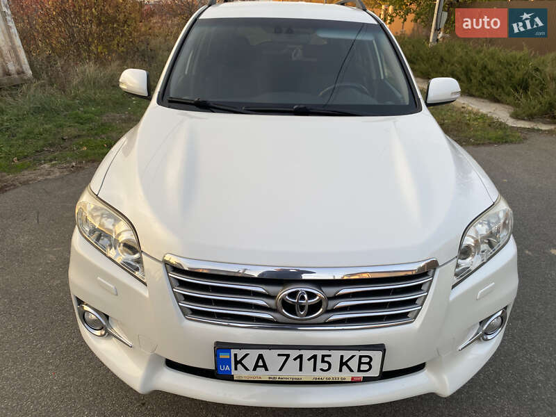 Позашляховик / Кросовер Toyota RAV4 2012 в Києві