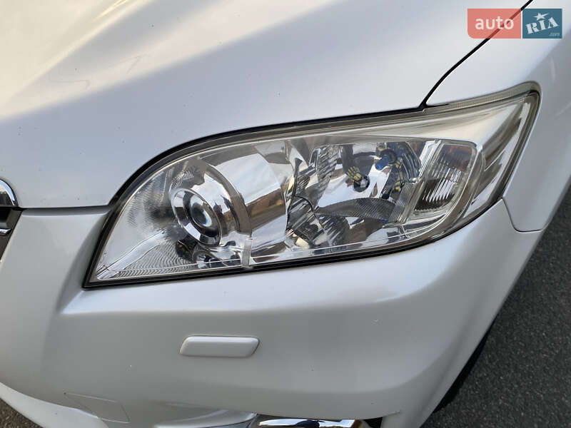 Позашляховик / Кросовер Toyota RAV4 2012 в Києві