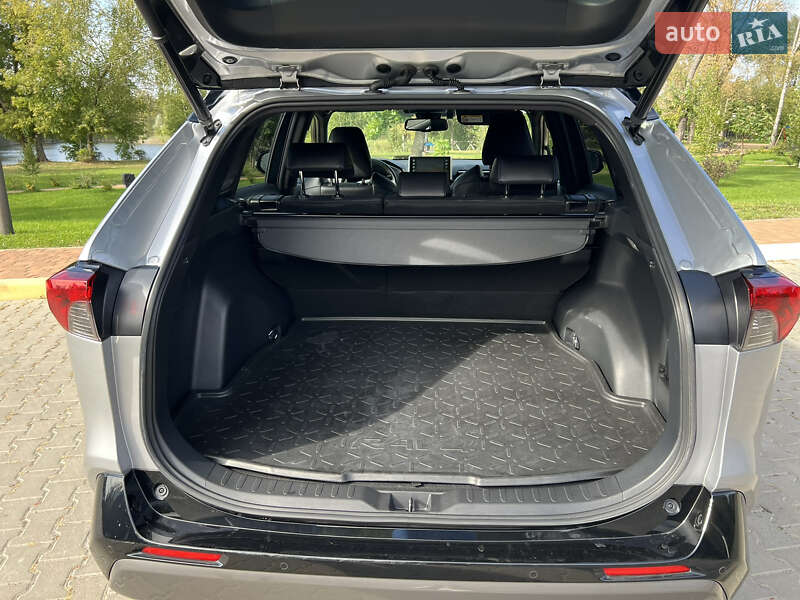 Внедорожник / Кроссовер Toyota RAV4 2021 в Киеве фото 11 Внедорожник / Кроссовер Toyota RAV4 2021 в Киеве