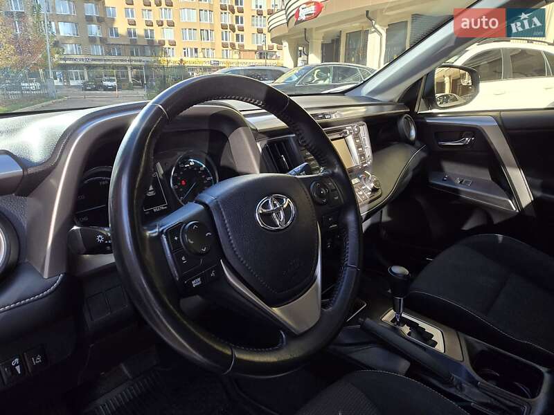 Внедорожник / Кроссовер Toyota RAV4 2017 в Киеве фото 18 Внедорожник / Кроссовер Toyota RAV4 2017 в Киеве
