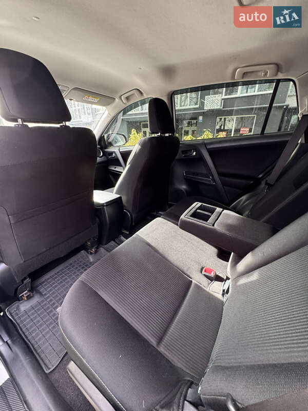 Внедорожник / Кроссовер Toyota RAV4 2014 в Чернигове фото 9 Внедорожник / Кроссовер Toyota RAV4 2014 в Чернигове