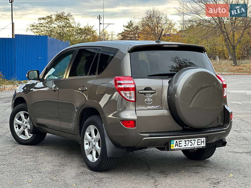 Внедорожник / Кроссовер Toyota RAV4 2011 в Днепре фото 6 Внедорожник / Кроссовер Toyota RAV4 2011 в Днепре