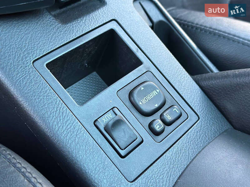 Внедорожник / Кроссовер Toyota RAV4 2011 в Днепре фото 38 Внедорожник / Кроссовер Toyota RAV4 2011 в Днепре