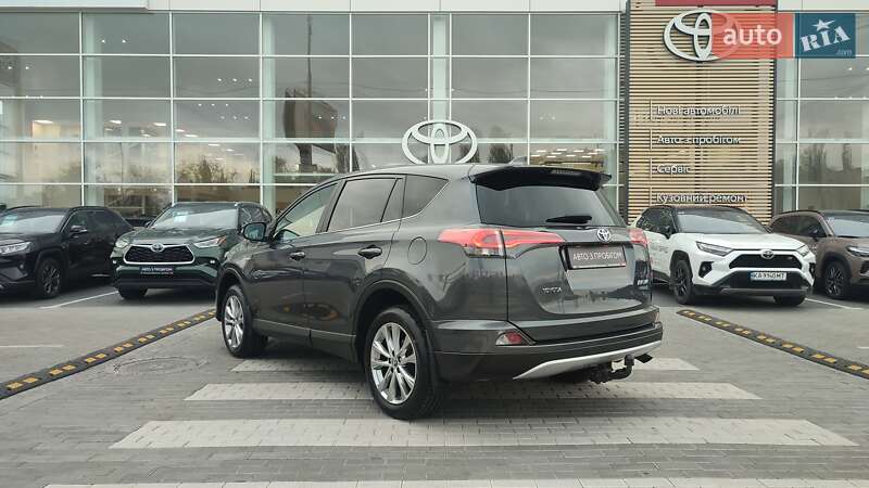 Внедорожник / Кроссовер Toyota RAV4 2017 в Киеве фото 2 Внедорожник / Кроссовер Toyota RAV4 2017 в Киеве