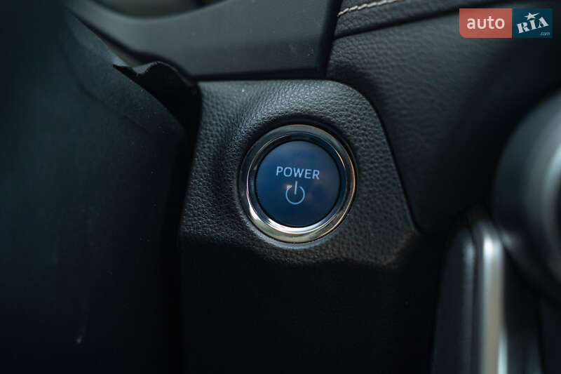 Внедорожник / Кроссовер Toyota RAV4 2020 в Черновцах фото 31 Внедорожник / Кроссовер Toyota RAV4 2020 в Черновцах