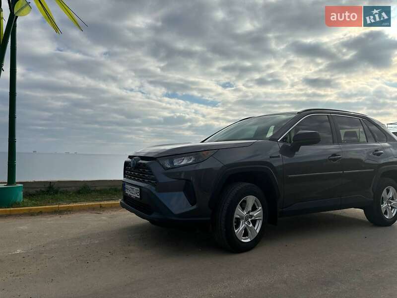 Позашляховик / Кросовер Toyota RAV4 2021 в Одесі