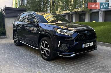 Позашляховик / Кросовер Toyota RAV4 2021 в Дніпрі
