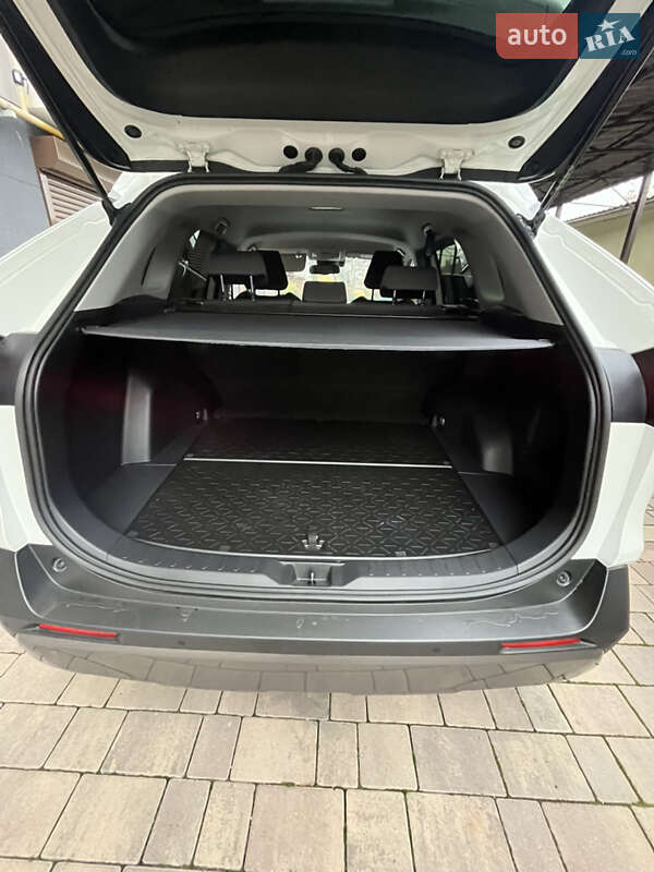 Внедорожник / Кроссовер Toyota RAV4 2021 в Хмельницком фото 21 Внедорожник / Кроссовер Toyota RAV4 2021 в Хмельницком