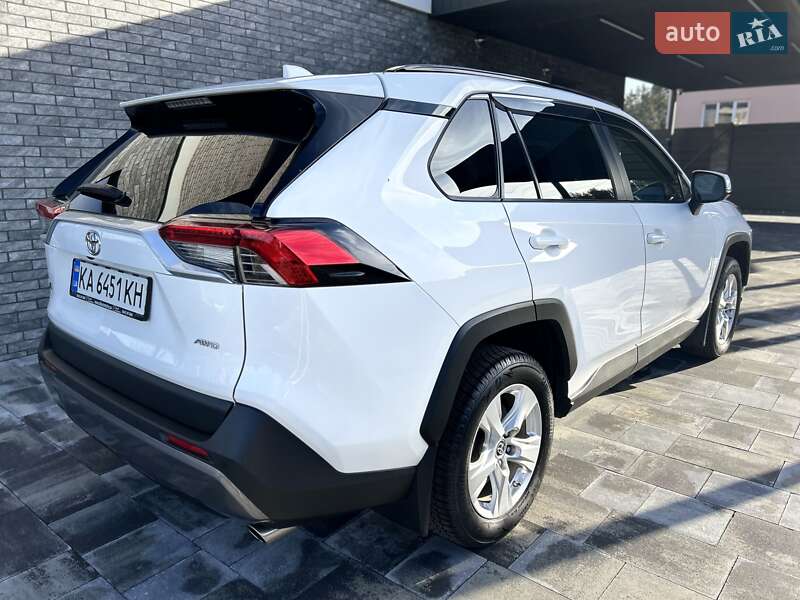 Внедорожник / Кроссовер Toyota RAV4 2019 в Киеве фото 9 Внедорожник / Кроссовер Toyota RAV4 2019 в Киеве