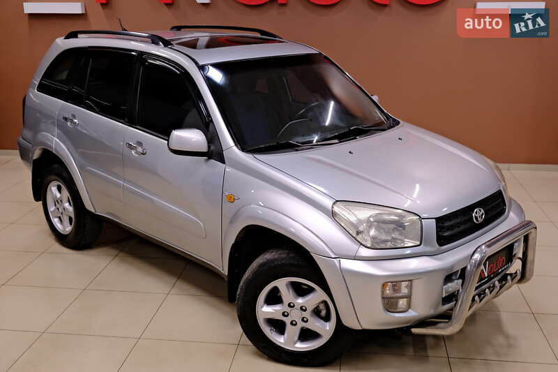 Позашляховик / Кросовер Toyota RAV4 2001 в Одесі