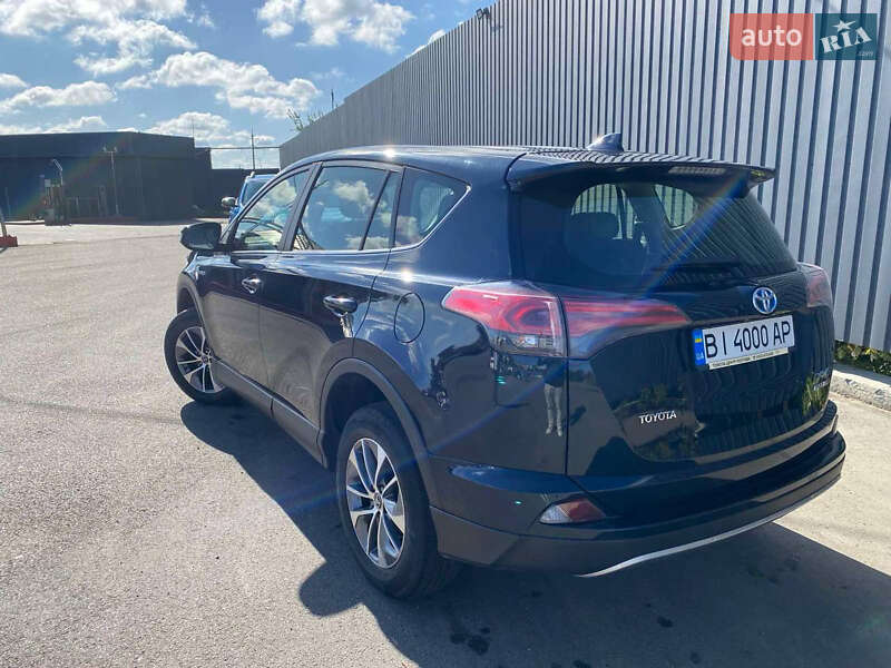 Внедорожник / Кроссовер Toyota RAV4 2017 в Полтаве фото 8 Внедорожник / Кроссовер Toyota RAV4 2017 в Полтаве