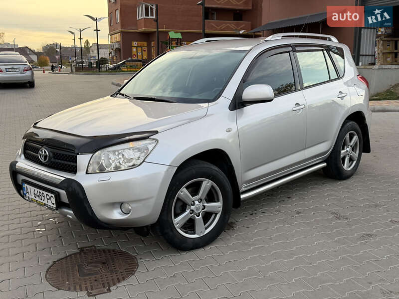 Внедорожник / Кроссовер Toyota RAV4 2006 в Борисполе