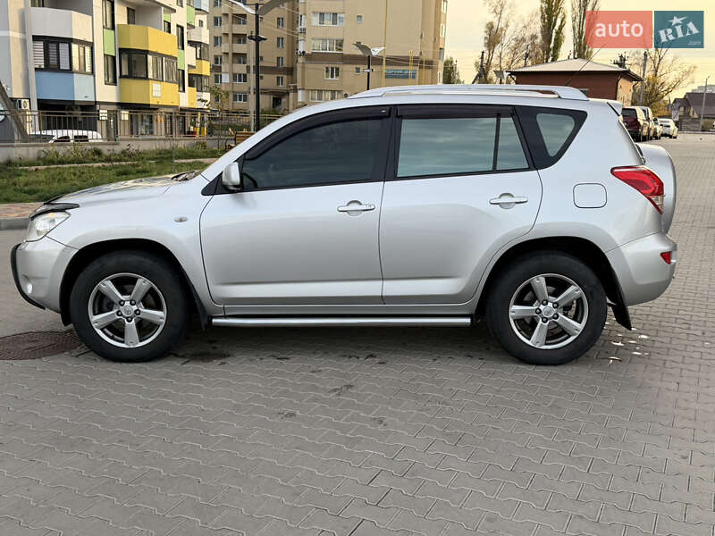 Внедорожник / Кроссовер Toyota RAV4 2006 в Борисполе