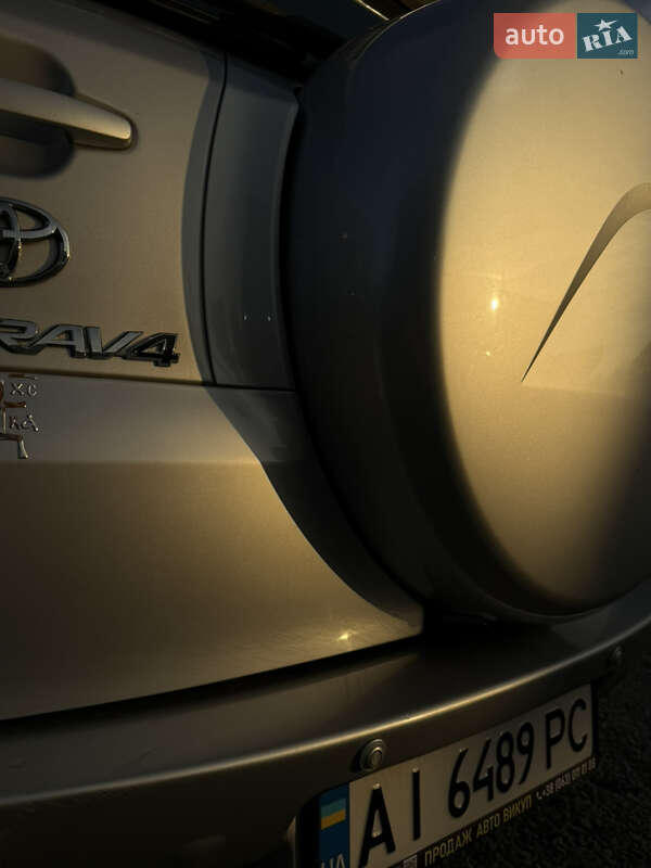 Внедорожник / Кроссовер Toyota RAV4 2006 в Борисполе