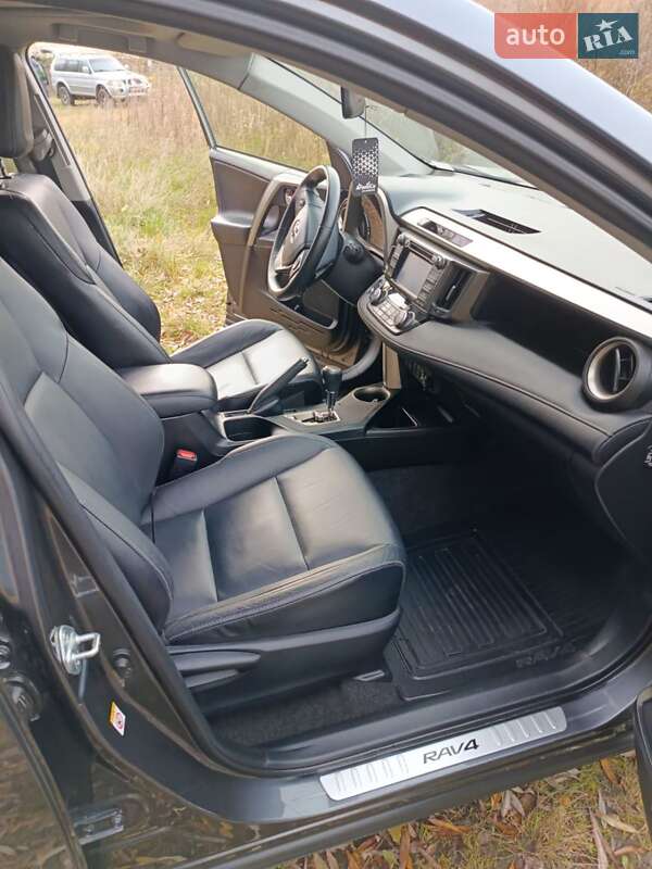 Внедорожник / Кроссовер Toyota RAV4 2014 в Ровно фото 11 Внедорожник / Кроссовер Toyota RAV4 2014 в Ровно