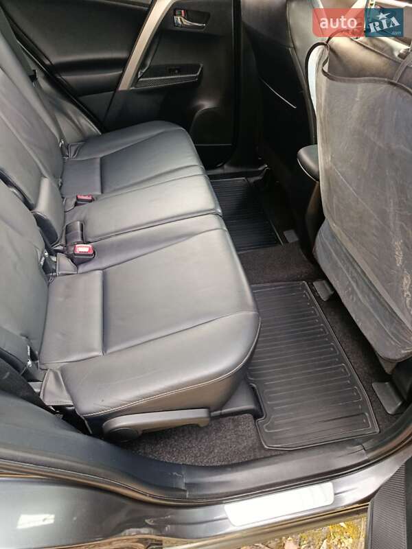 Внедорожник / Кроссовер Toyota RAV4 2014 в Ровно фото 15 Внедорожник / Кроссовер Toyota RAV4 2014 в Ровно