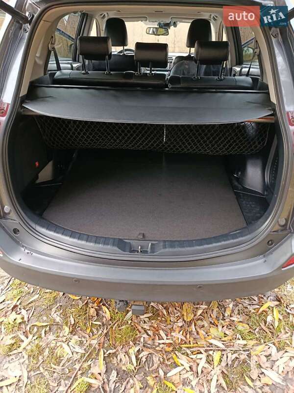 Внедорожник / Кроссовер Toyota RAV4 2014 в Ровно фото 39 Внедорожник / Кроссовер Toyota RAV4 2014 в Ровно