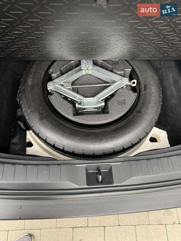 Позашляховик / Кросовер Toyota RAV4 2018 в Києві фото 21 Позашляховик / Кросовер Toyota RAV4 2018 в Києві