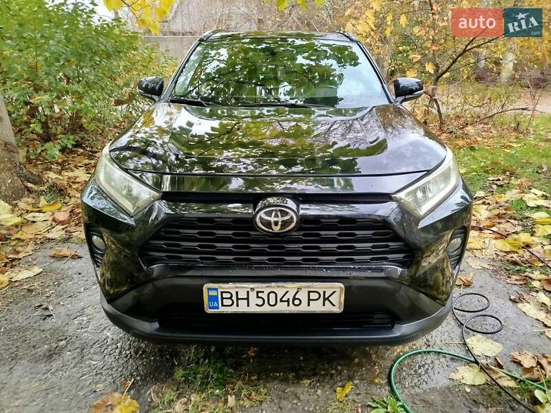 Позашляховик / Кросовер Toyota RAV4 2020 в Одесі