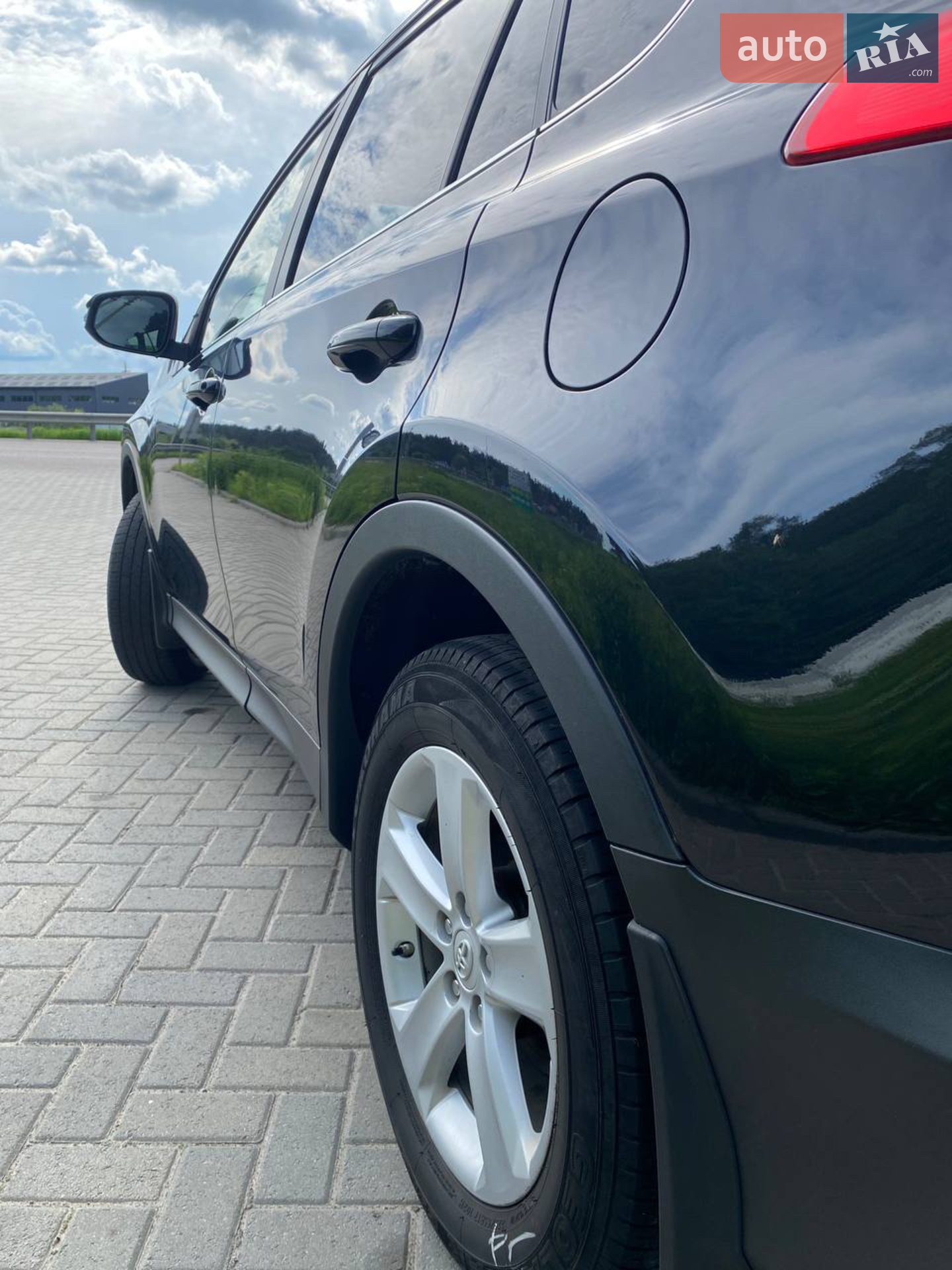 2013 Toyota RAV 4 - мініатюра 2