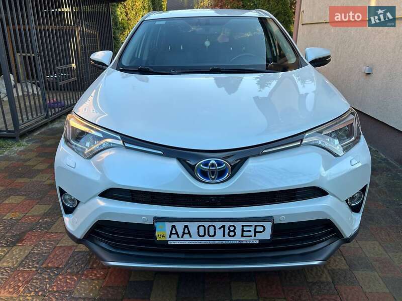 Внедорожник / Кроссовер Toyota RAV4 2017 в Киеве фото 6 Внедорожник / Кроссовер Toyota RAV4 2017 в Киеве