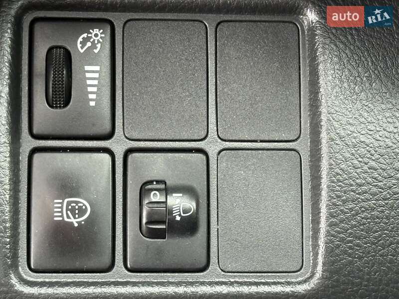 Внедорожник / Кроссовер Toyota RAV4 2007 в Киеве