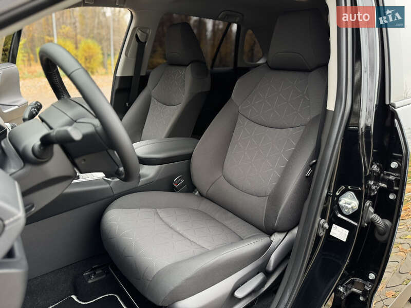 Внедорожник / Кроссовер Toyota RAV4 2023 в Киеве фото 31 Внедорожник / Кроссовер Toyota RAV4 2023 в Киеве