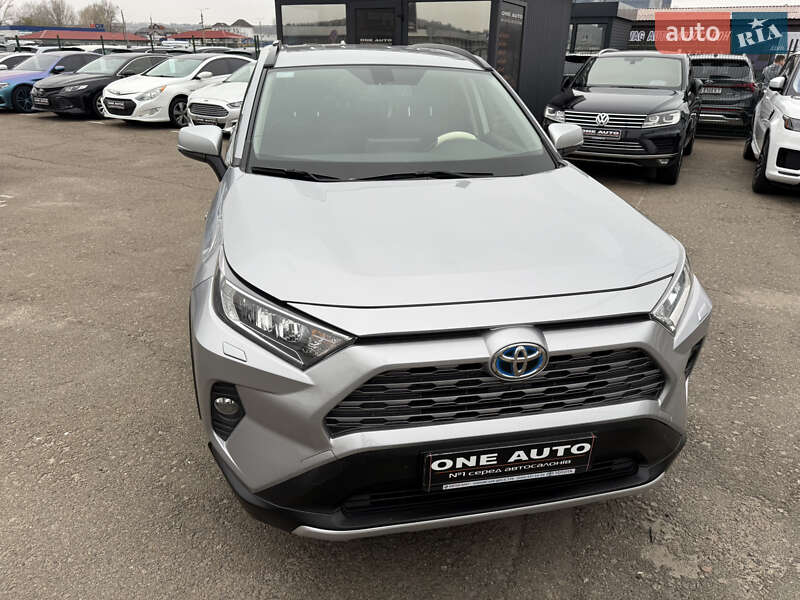 Внедорожник / Кроссовер Toyota RAV4 2019 в Киеве фото 10 Внедорожник / Кроссовер Toyota RAV4 2019 в Киеве