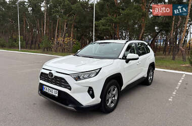 Внедорожник / Кроссовер Toyota RAV4 2022 в Киеве