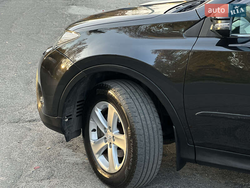 Внедорожник / Кроссовер Toyota RAV4 2013 в Кропивницком