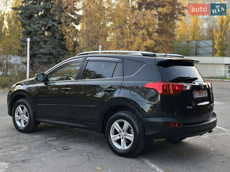Внедорожник / Кроссовер Toyota RAV4 2013 в Кропивницком