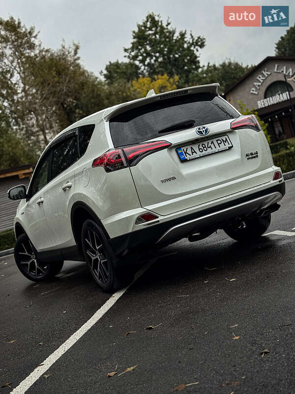 Внедорожник / Кроссовер Toyota RAV4 2017 в Киеве фото 12 Внедорожник / Кроссовер Toyota RAV4 2017 в Киеве