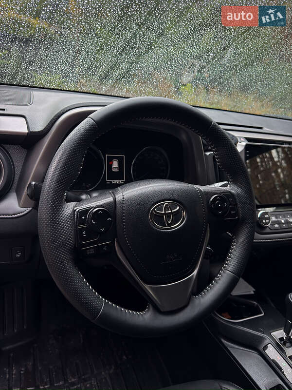 Внедорожник / Кроссовер Toyota RAV4 2017 в Киеве фото 17 Внедорожник / Кроссовер Toyota RAV4 2017 в Киеве
